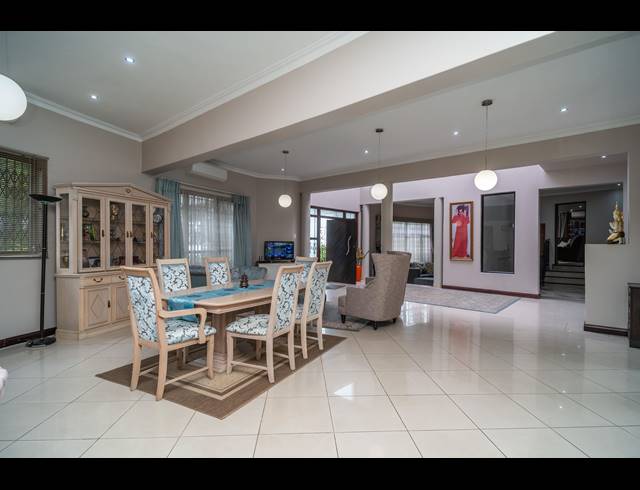 5 BEDROOM HOUSE FOR SALE IN WESTVILLE